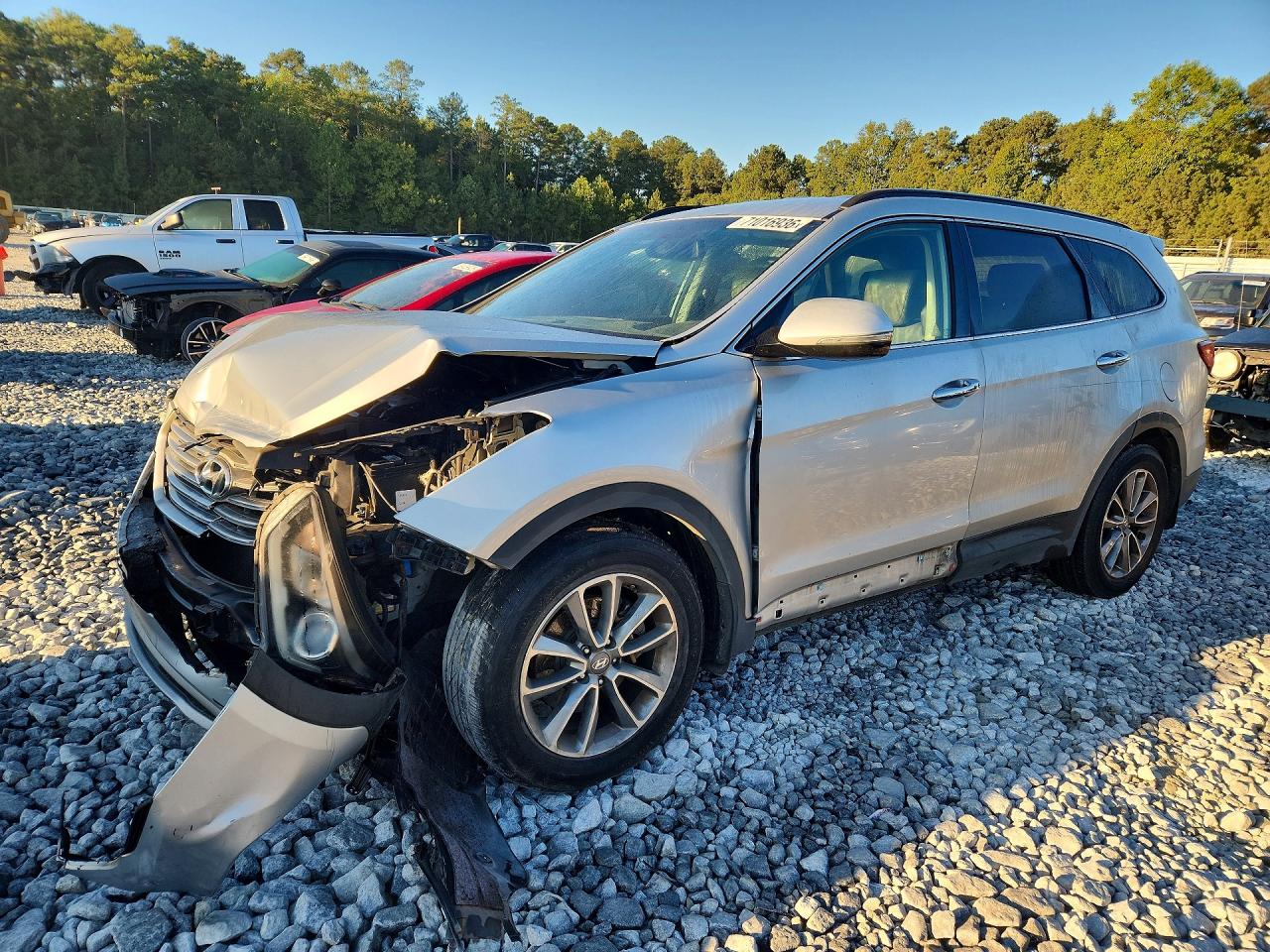 2017 HYUNDAI SANTA FE SE | KM8SN4HF7HU215305 | UPCARS