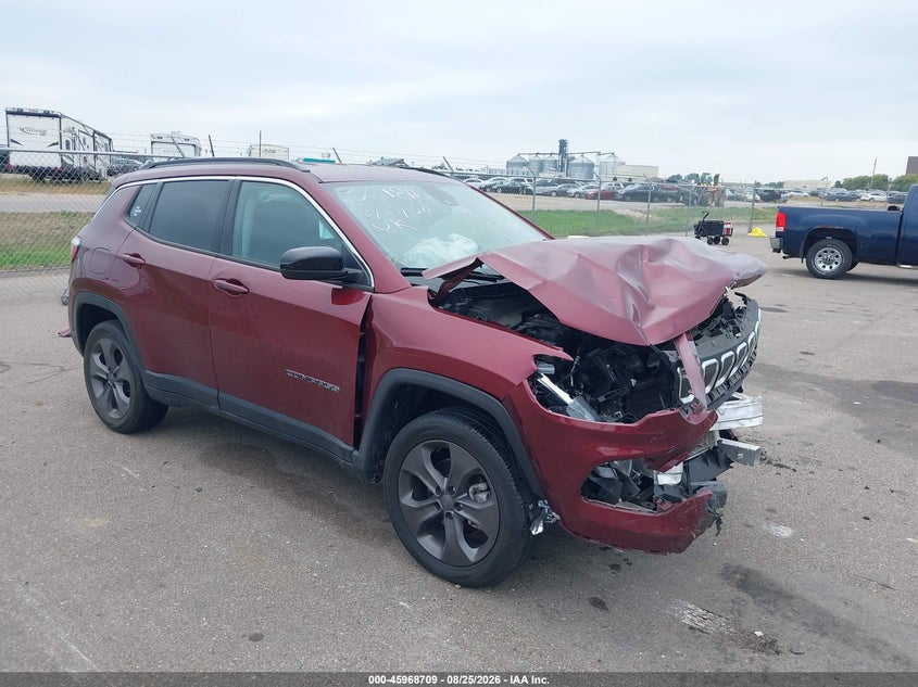 2022 JEEP COMPASS LATITUDE LUX 4X4 | 3C4NJDFB0NT134083 | UPCARS