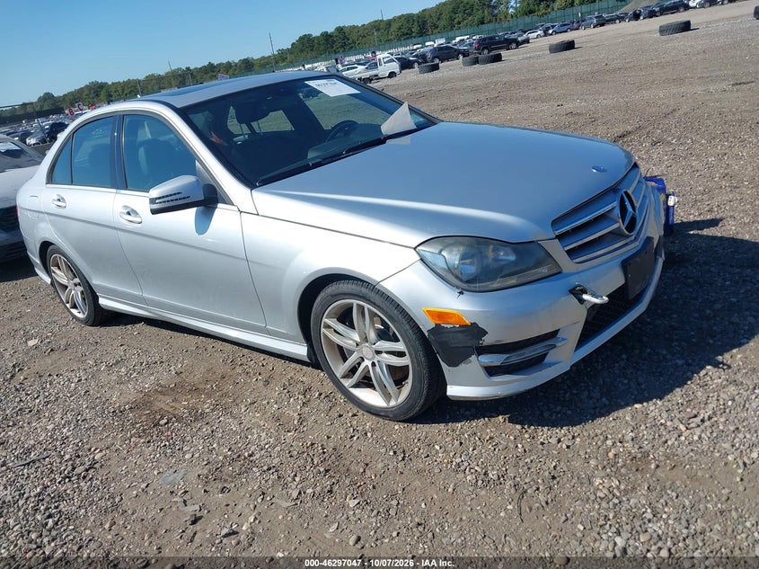 2013 MERCEDES-BENZ C 300 LUXURY 4MATIC/SPORT 4MATIC | WDDGF8AB6DG123185 | UPCARS