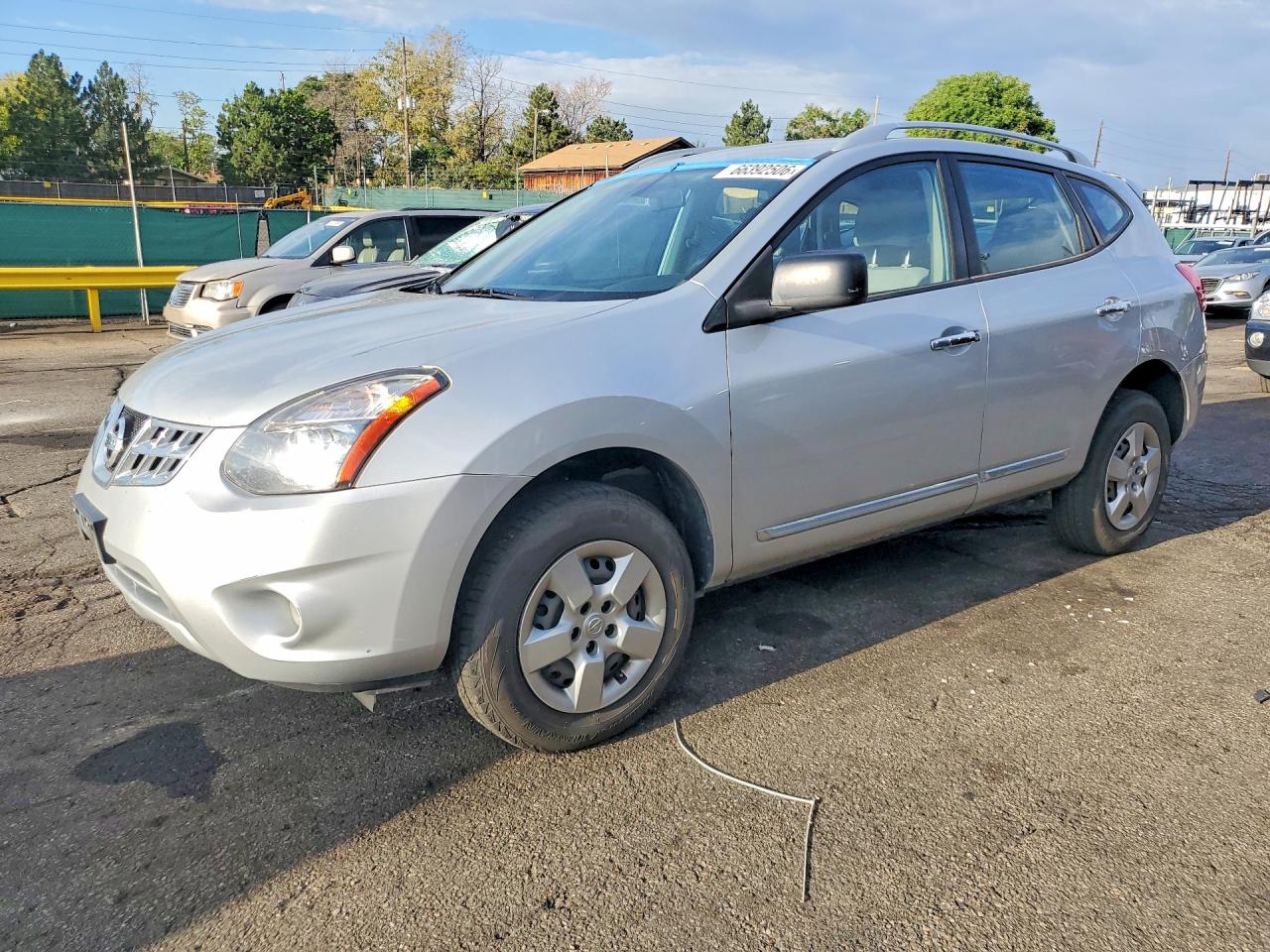 2015 NISSAN ROGUE S | JN8AS5MV8FW751861 | UPCARS