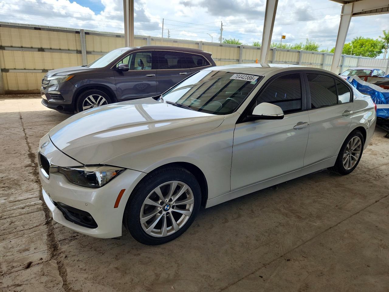 2017 BMW 3 SERIES I | WBA8E1G39HNU16134 | UPCARS
