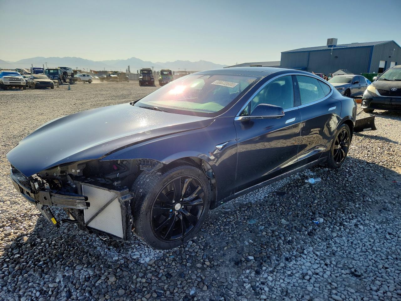 2017 TESLA MODEL S | 5YJSA1E17HF204322 | UPCARS