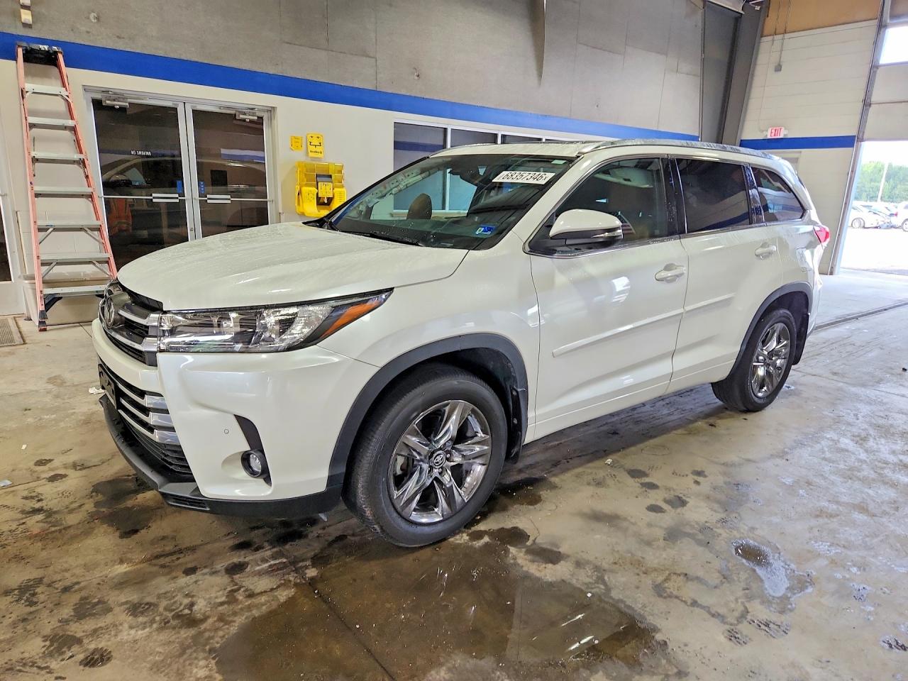 2019 TOYOTA HIGHLANDER LIMITED PLATINUM | 5TDDZRFH7KS702163 | UPCARS