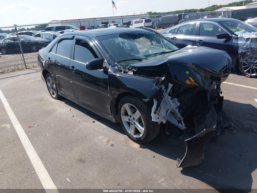 2014 TOYOTA CAMRY SE | 4T1BF1FK2EU470919 | UPCARS