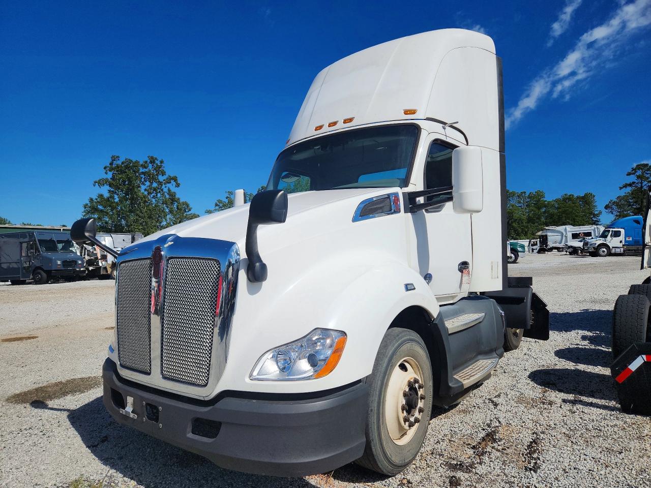 2019 KENWORTH ALL OTHER SEMI TRUCK | 1XKYA48X7KJ297018 | UPCARS