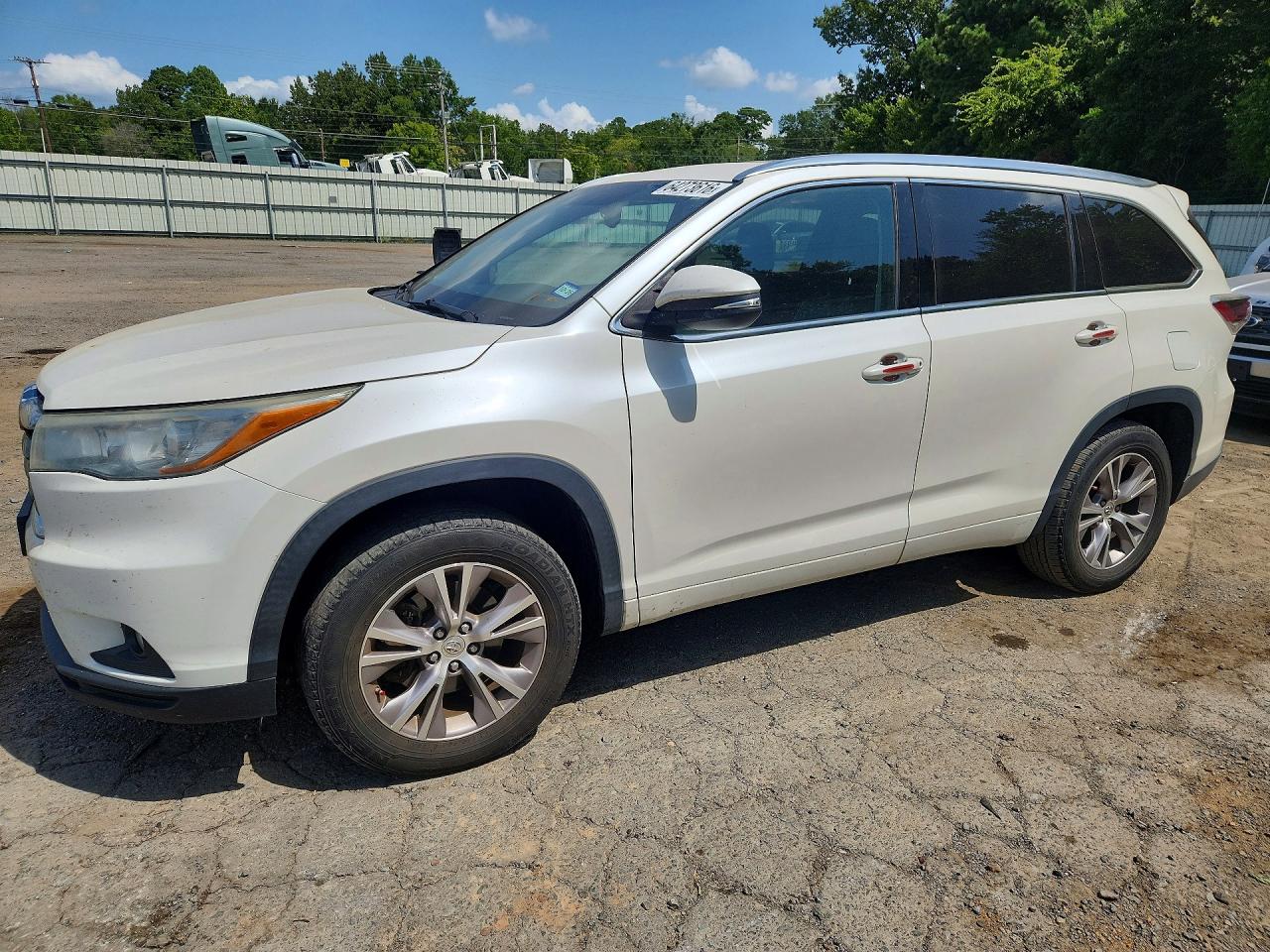 2015 TOYOTA HIGHLANDER XLE | 5TDKKRFH7FS043275 | UPCARS