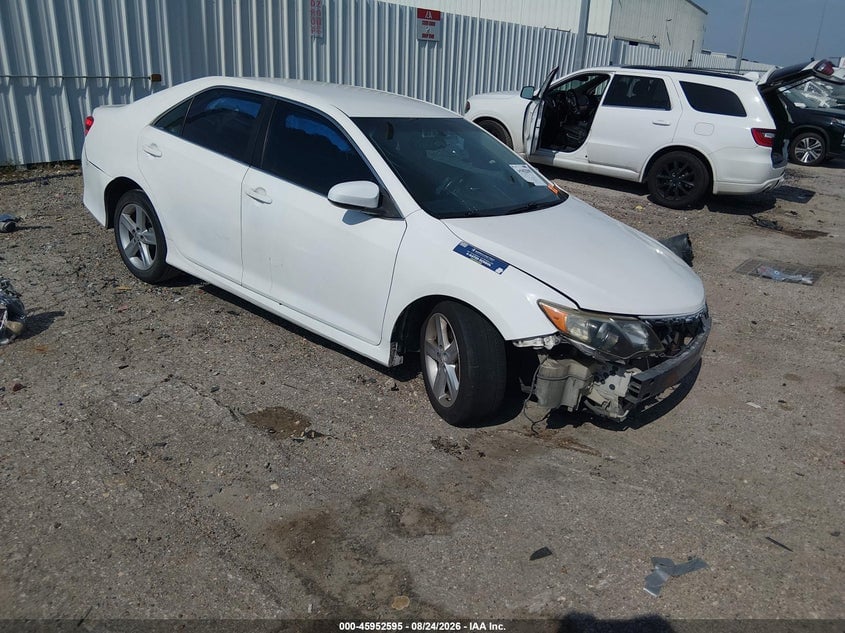 2014 TOYOTA CAMRY SE | 4T1BF1FK7EU753378 | UPCARS