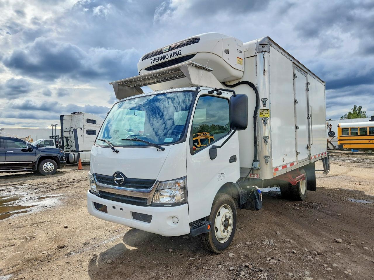 2020 HINO ALL OTHE REFRIGERATED BOX TRUCK | JHHRDM2H7LK010780 | UPCARS
