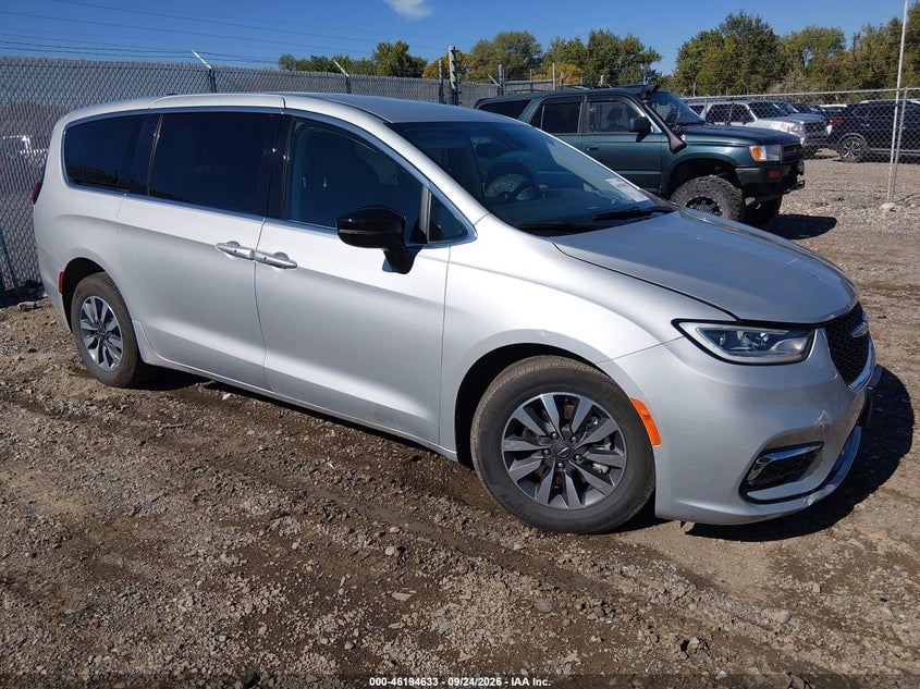 2024 CHRYSLER PACIFICA HYBRID SELECT | 2C4RC1S71RR150300 | UPCARS