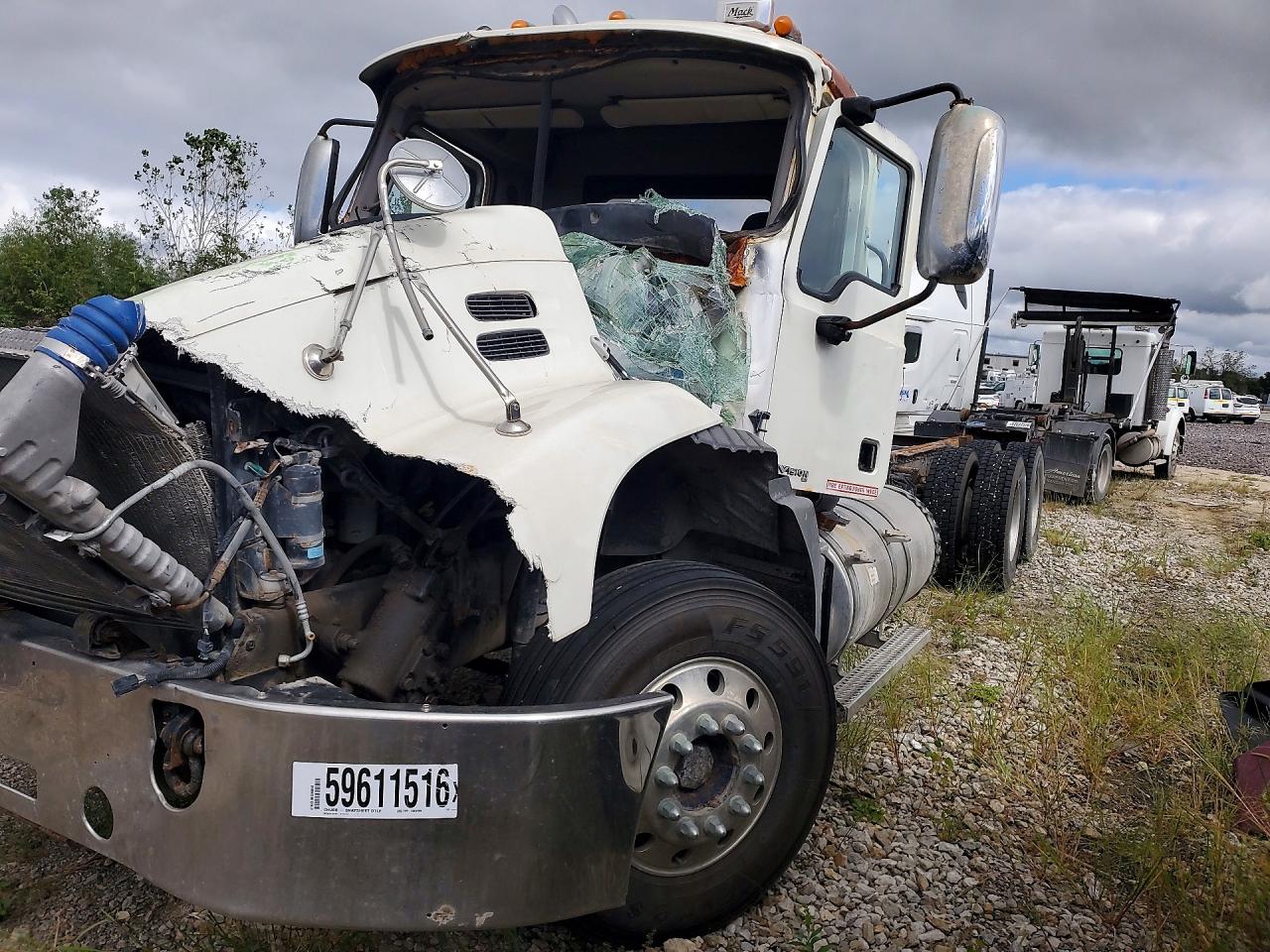 2007 MACK ALL OTHER CXN613 TRUCK CAB AND CHASSIS | 1M1AK07Y97N024384 | UPCARS