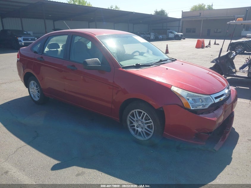 2011 FORD FOCU SE | 1FAHP3FN6BW103819 | UPCARS