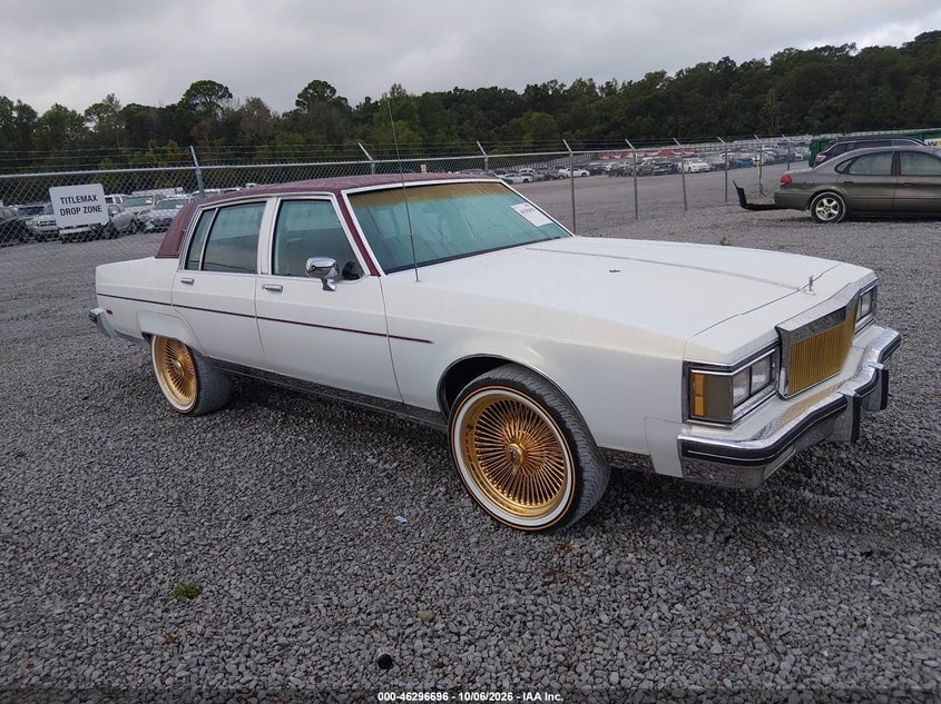 1983 OLDSMOBILE 98 REGENCY | 1G3AX69Y6DM870376 | UPCARS