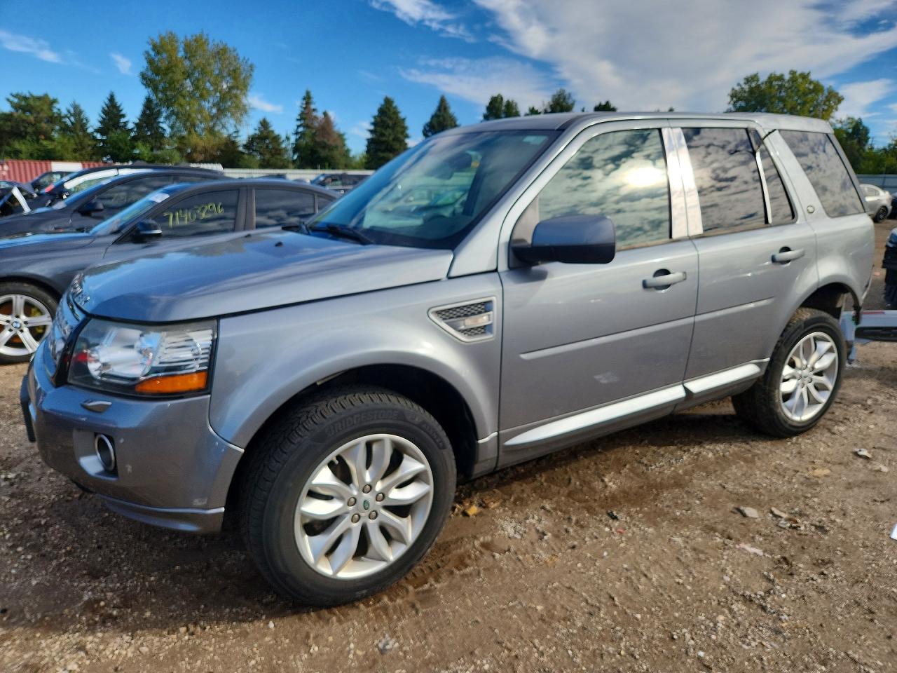 2014 LAND ROVER LR2 HSE | SALFR2BG4EH410355 | UPCARS