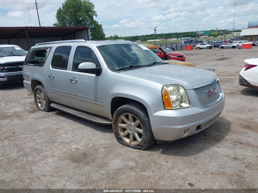 2011 GMC YUKON XL 1500 DENALI | 1GKS2MEF7BR354026 | UPCARS