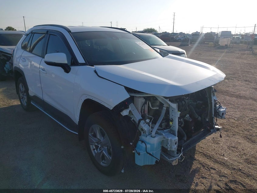 2025 TOYOTA RAV4 XLE | 2T3W1RFVXSC327231 | UPCARS