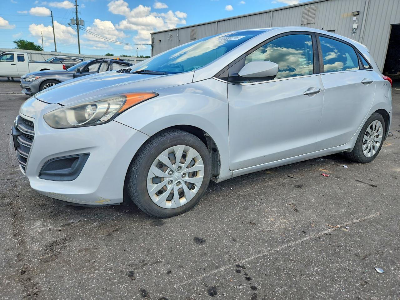 2017 HYUNDAI ELANTRA BASE | KMHD35LH9HU376459 | UPCARS
