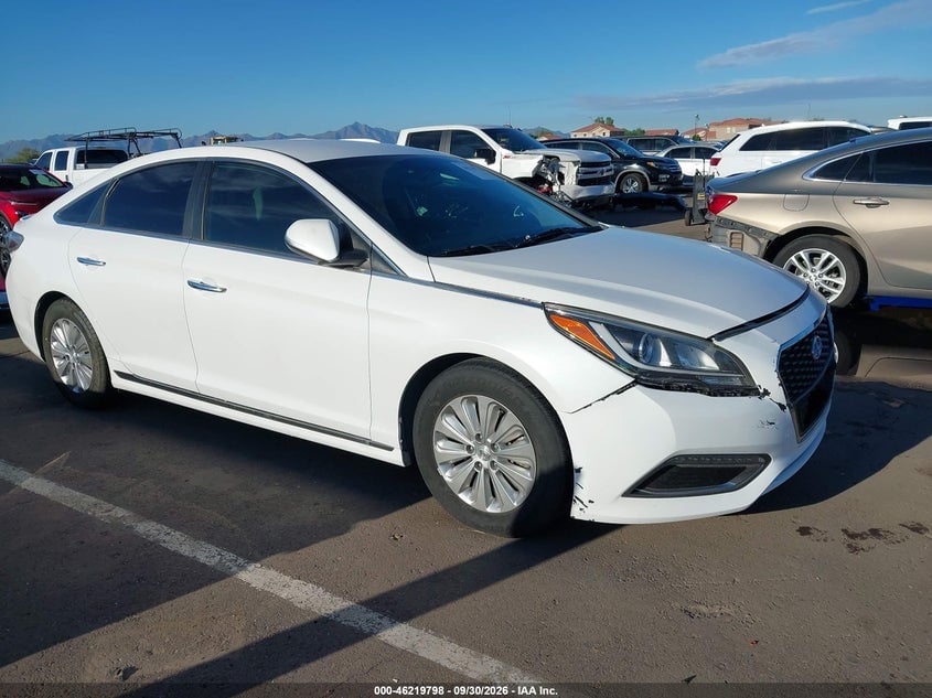 2017 HYUNDAI SONATA HYBRID SE | KMHE24L33HA064838 | UPCARS