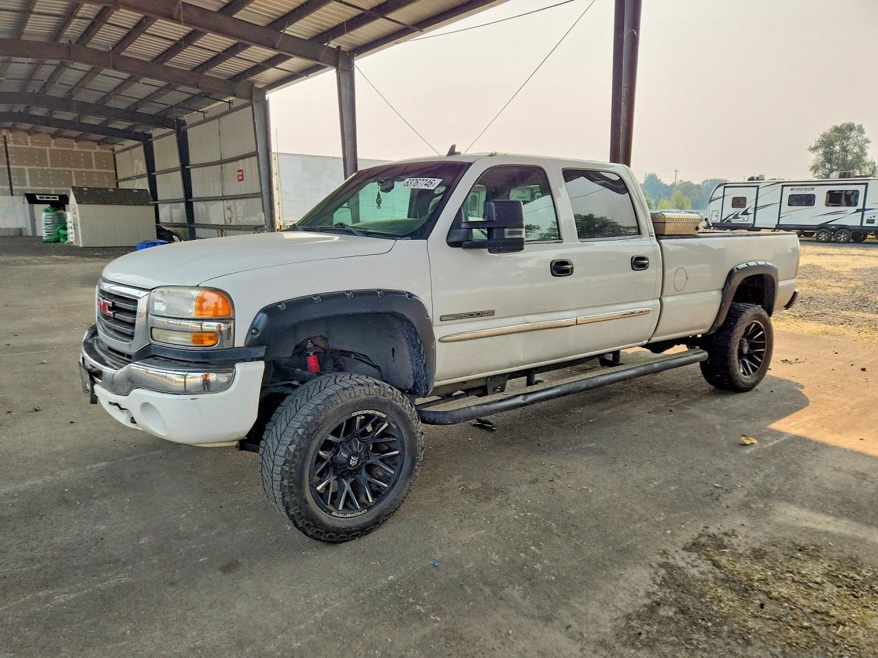 2006 GMC SIERRA K2500 HEAVY DUTY | 1GTHK23UX6F265361 | UPCARS