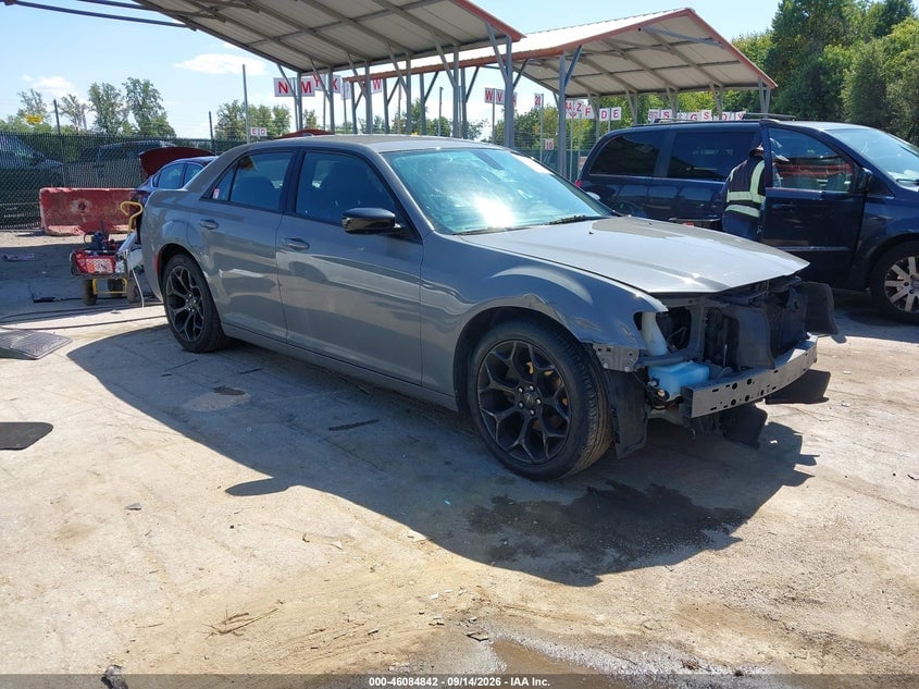 2019 CHRYSLER 300 TOURING | 2C3CCAAG7KH610079 | UPCARS