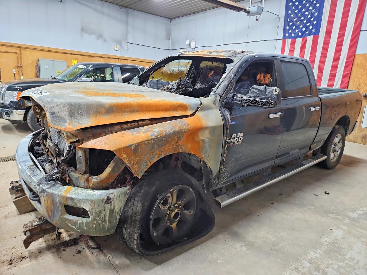 2017 RAM 2500 SLT | 3C6UR5DL2HG503083 | UPCARS