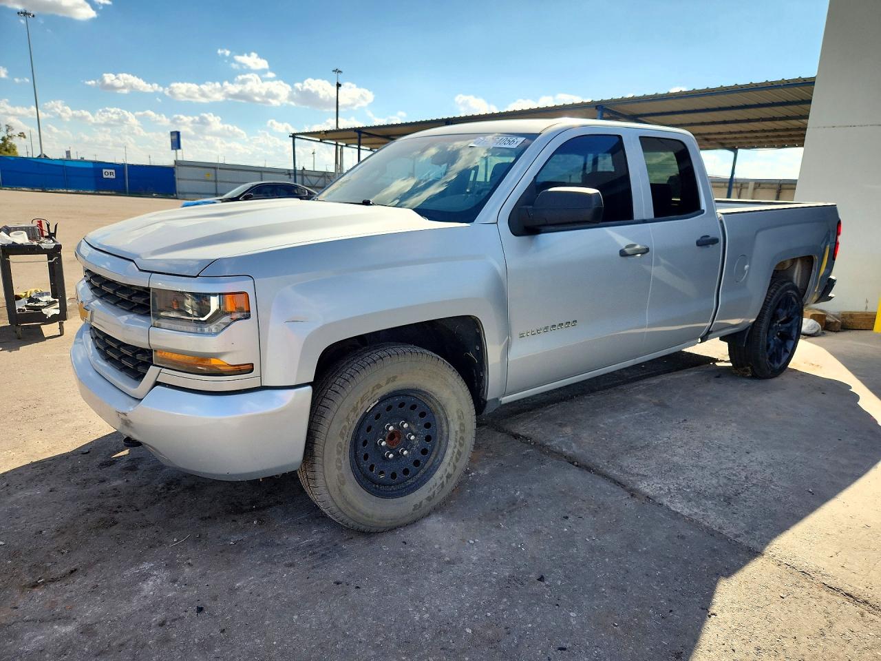 2017 CHEVROLET SILVERADO C1500 CUSTOM | 1GCRCPEC2HZ283129 | UPCARS