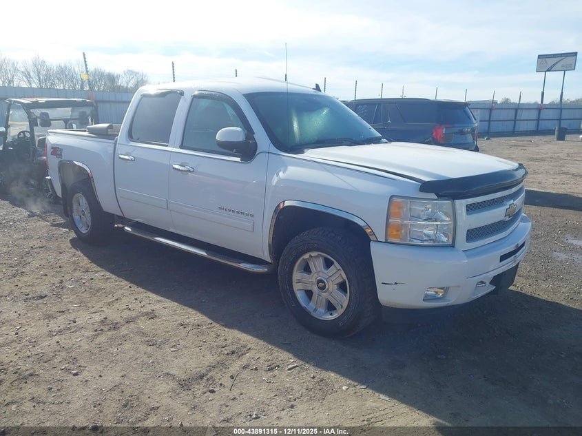 2011 CHEVROLET SILVERADO 1500 LT | 3GCPKSE34BG123077 | UPCARS