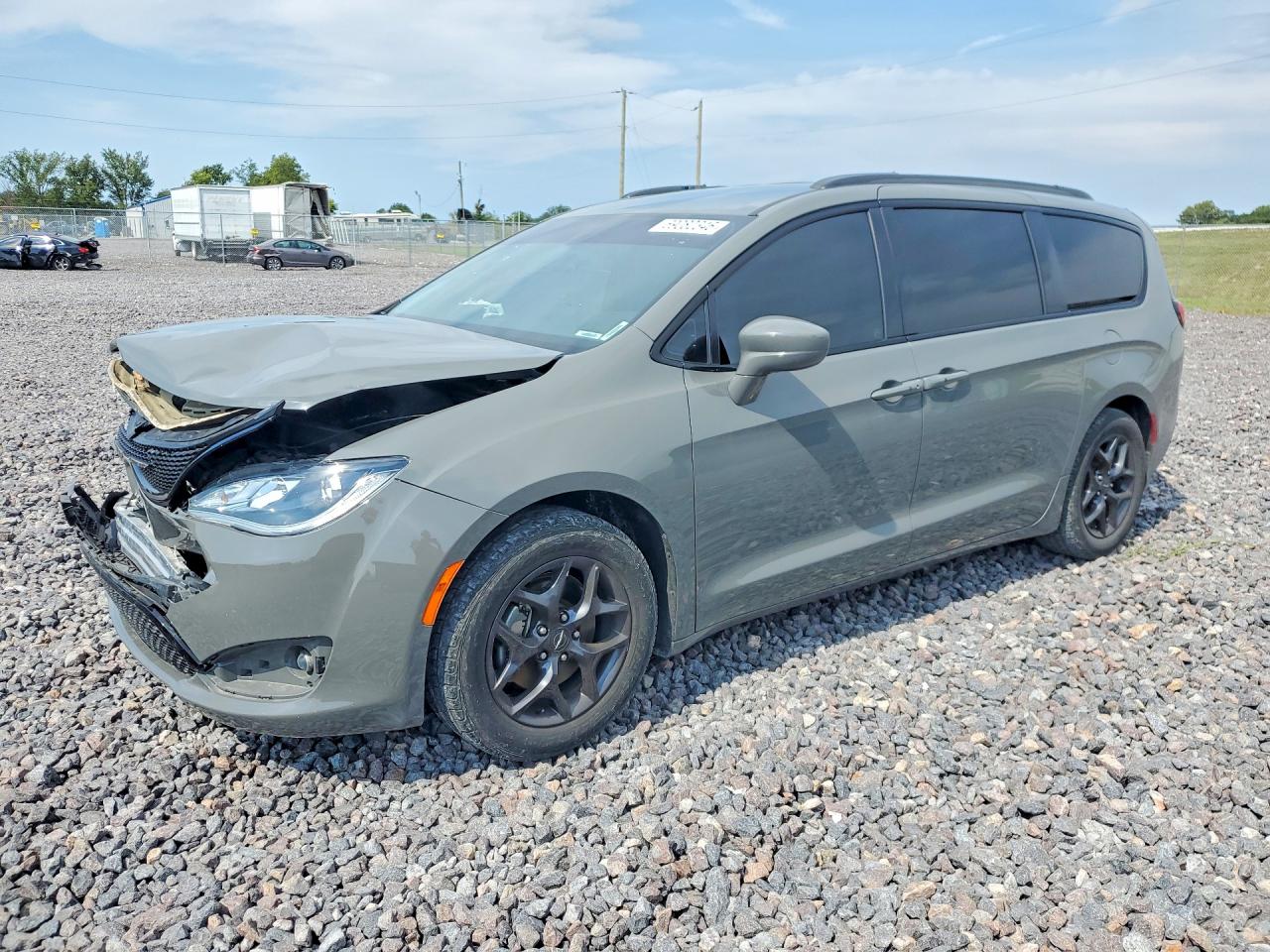 2020 CHRYSLER PACIFICA TOURING L PLUS | 2C4RC1EG2LR233107 | UPCARS