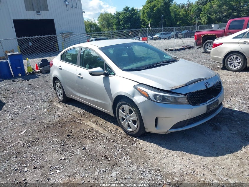 2017 KIA FORTE LX | 3KPFK4A77HE028016 | UPCARS