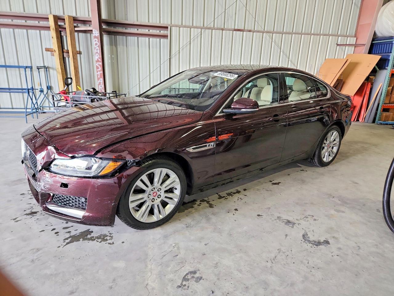 2017 JAGUAR XF PREMIUM | SAJBD4BV9HCY29254 | UPCARS