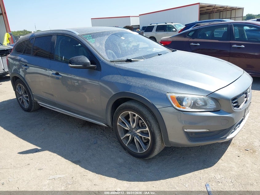 2018 VOLVO V60 CROSS COUNTRY T5 | YV440MWK7J2054836 | UPCARS
