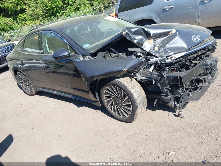 2025 HYUNDAI SONATA HYBRID LIMITED | KMHL54JJ2SA104124 | UPCARS