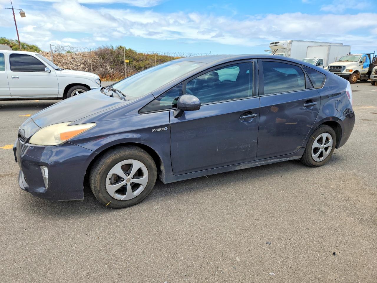 2013 TOYOTA PRIUS ONE | JTDKN3DU0D5557346 | UPCARS