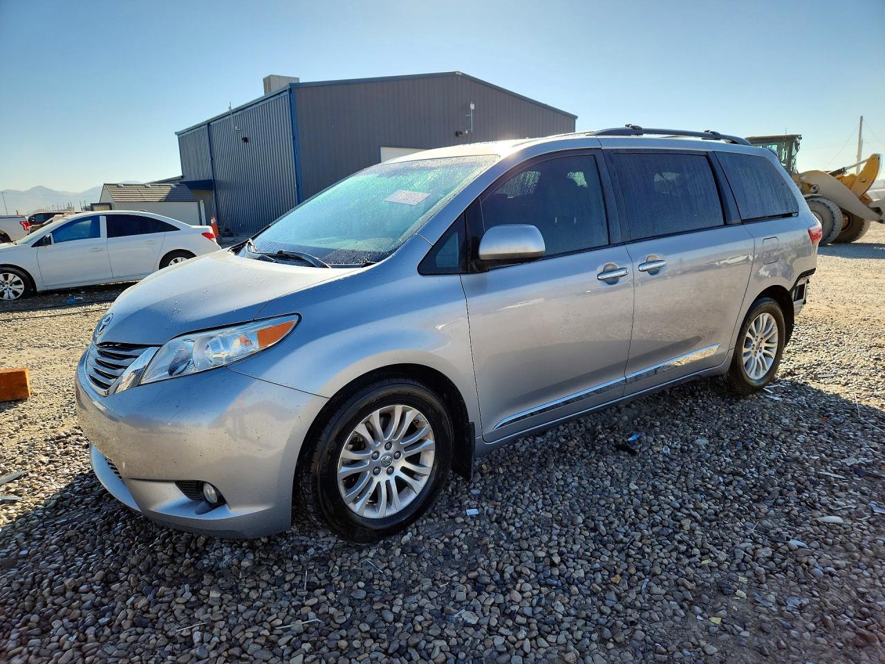 2015 TOYOTA SIENNA XLE 8-PASSENGER | 5TDYK3DC2FS674241 | UPCARS