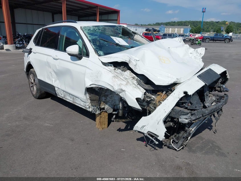 2018 VOLKSWAGEN TIGUAN 2.0T S | 3VV0B7AX7JM107769 | UPCARS