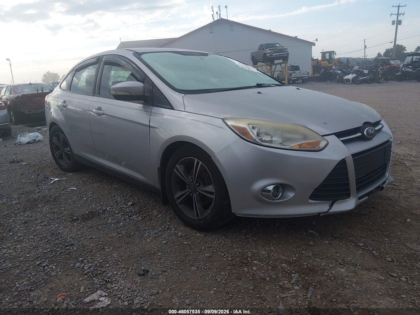 2014 FORD FOCU SE | 1FADP3F21EL257445 | UPCARS