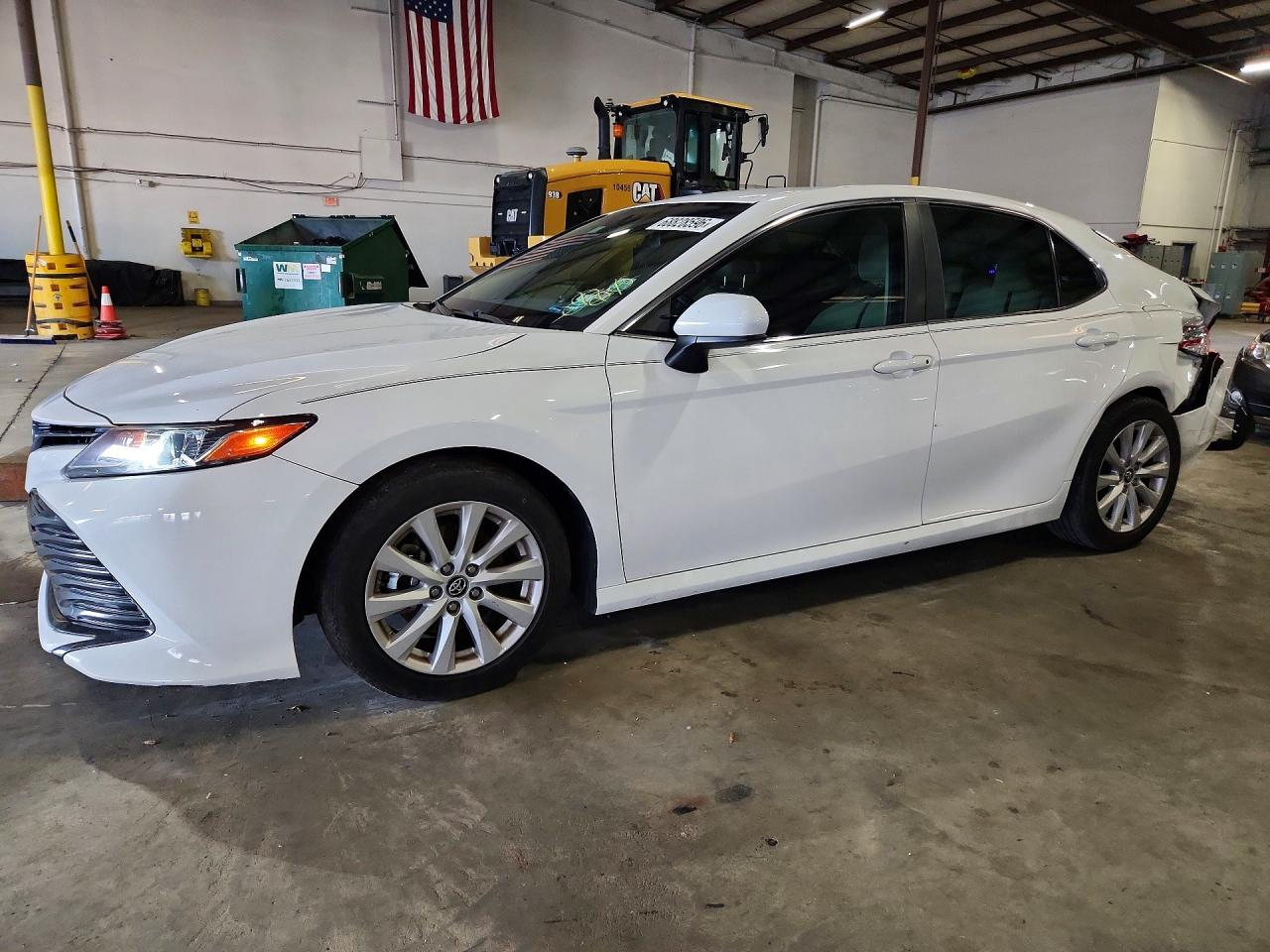 2018 TOYOTA CAMRY LE | 4T1B11HK9JU637458 | UPCARS