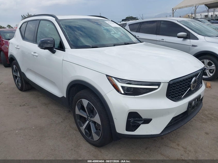 2025 VOLVO XC40 B5 PLUS DARK THEME | YV4L12UC7S2608080 | UPCARS