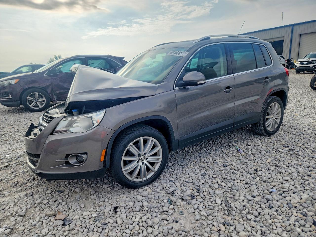 2010 VOLKSWAGEN TIGUAN SE | WVGBV7AX7AW507552 | UPCARS