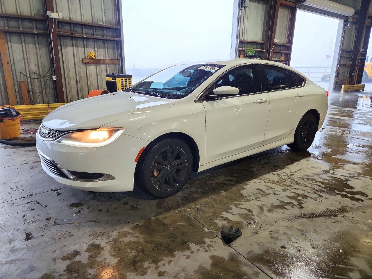 2015 CHRYSLER 200 LIMITED | 1C3CCCAB7FN502039 | UPCARS