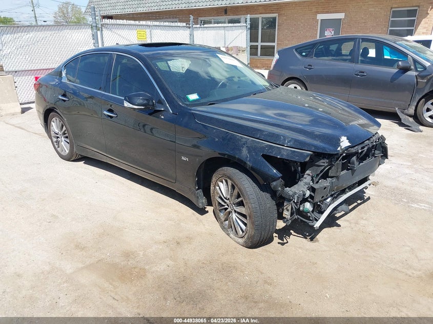 2018 INFINITI Q50 3.0T LUXE | JN1EV7AR0JM438513 | UPCARS