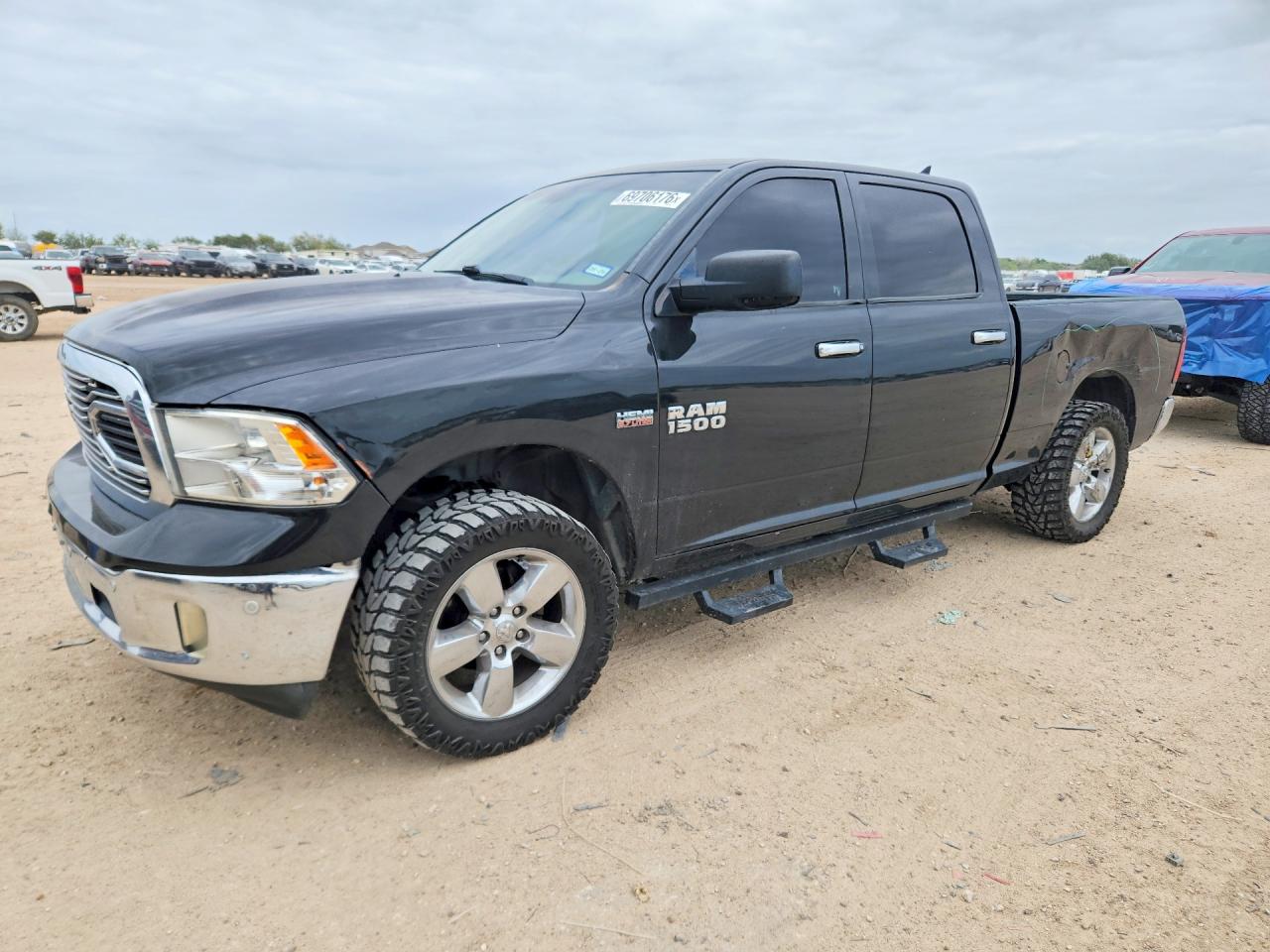 2017 RAM 1500 SLT | 1C6RR6TT1HS549977 | UPCARS