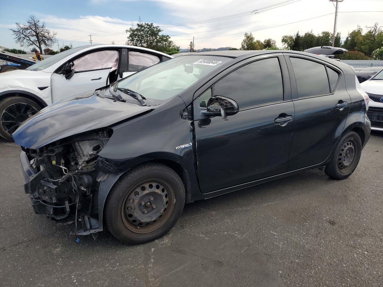 2013 TOYOTA PRIUS THREE | JTDKDTB31D1534503 | UPCARS