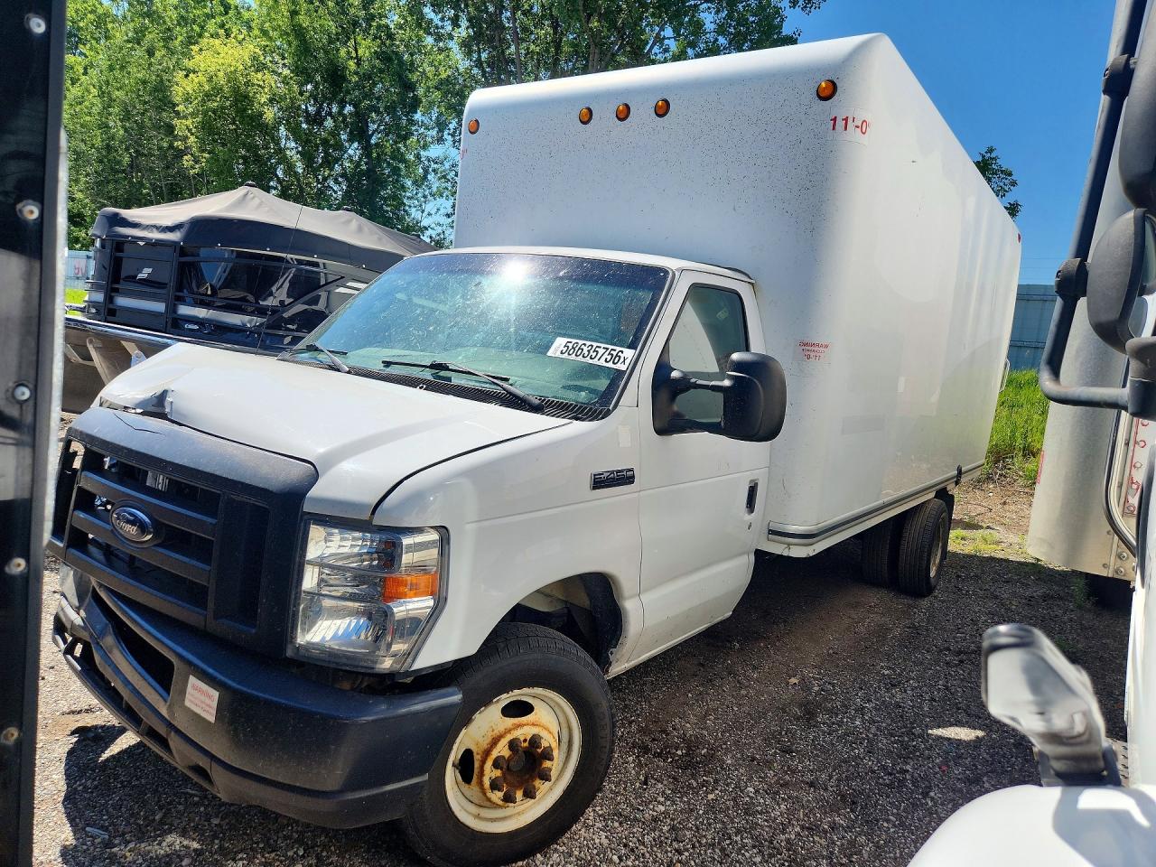 2019 FORD ECONOLINE BOX TRUCK | 1FDXE4FS8KDC39187 | UPCARS