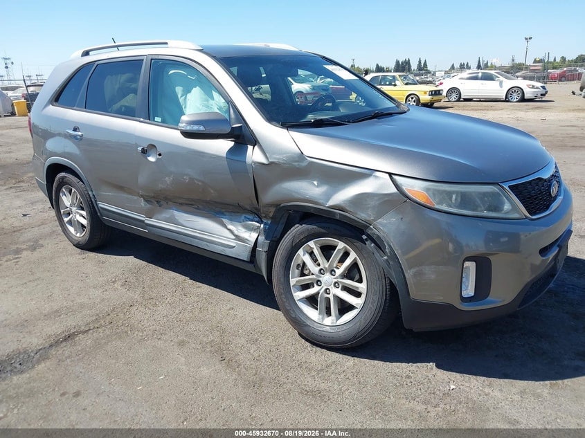 2015 KIA SORENTO LX | 5XYKT4A69FG645730 | UPCARS