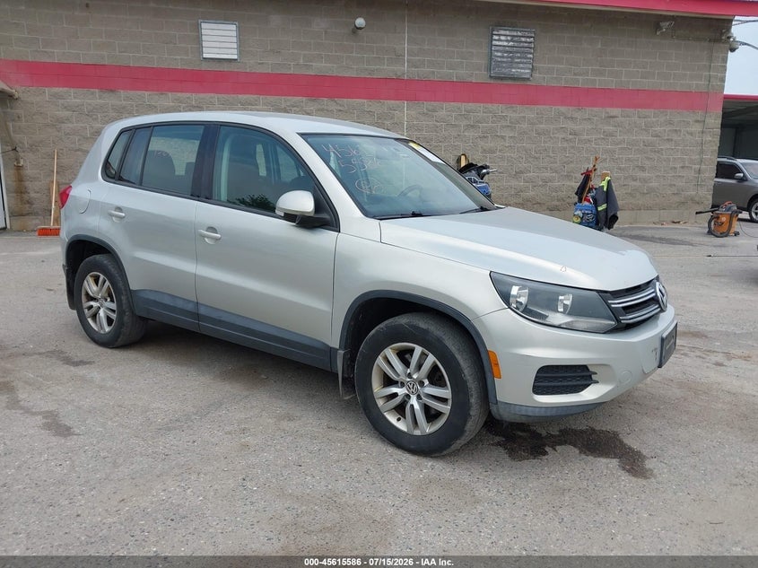2013 VOLKSWAGEN TIGUAN S | WVGBV3AX1DW588142 | UPCARS