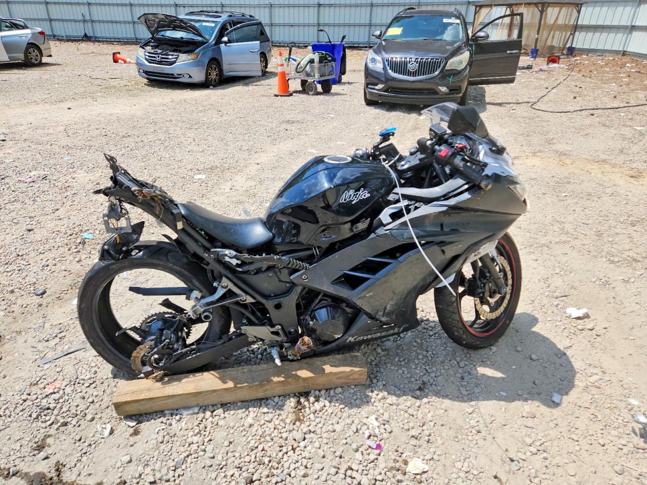 2014 KAWASAKI EX B | JKAEX8B16EA004488 | UPCARS