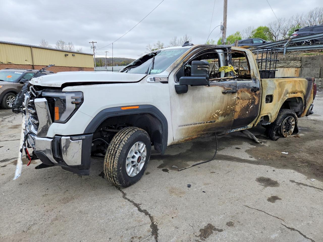 2025 GMC SIERRA K2500 SLE | 1GT5UME77SF109756 | UPCARS