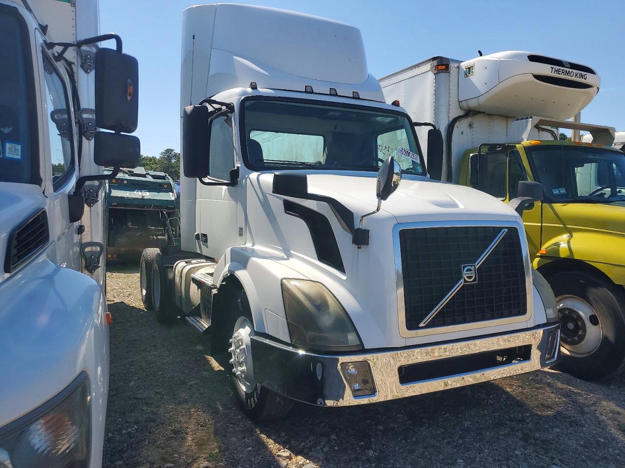 2016 VOLVO VNL SEMI TRUCK | 4V4NC9EG6GN959895 | UPCARS