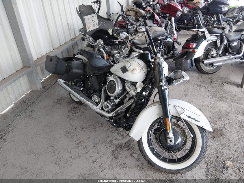 2025 HARLEY-DAVIDSON FLHC | 1HD1YA913SB021588 | UPCARS