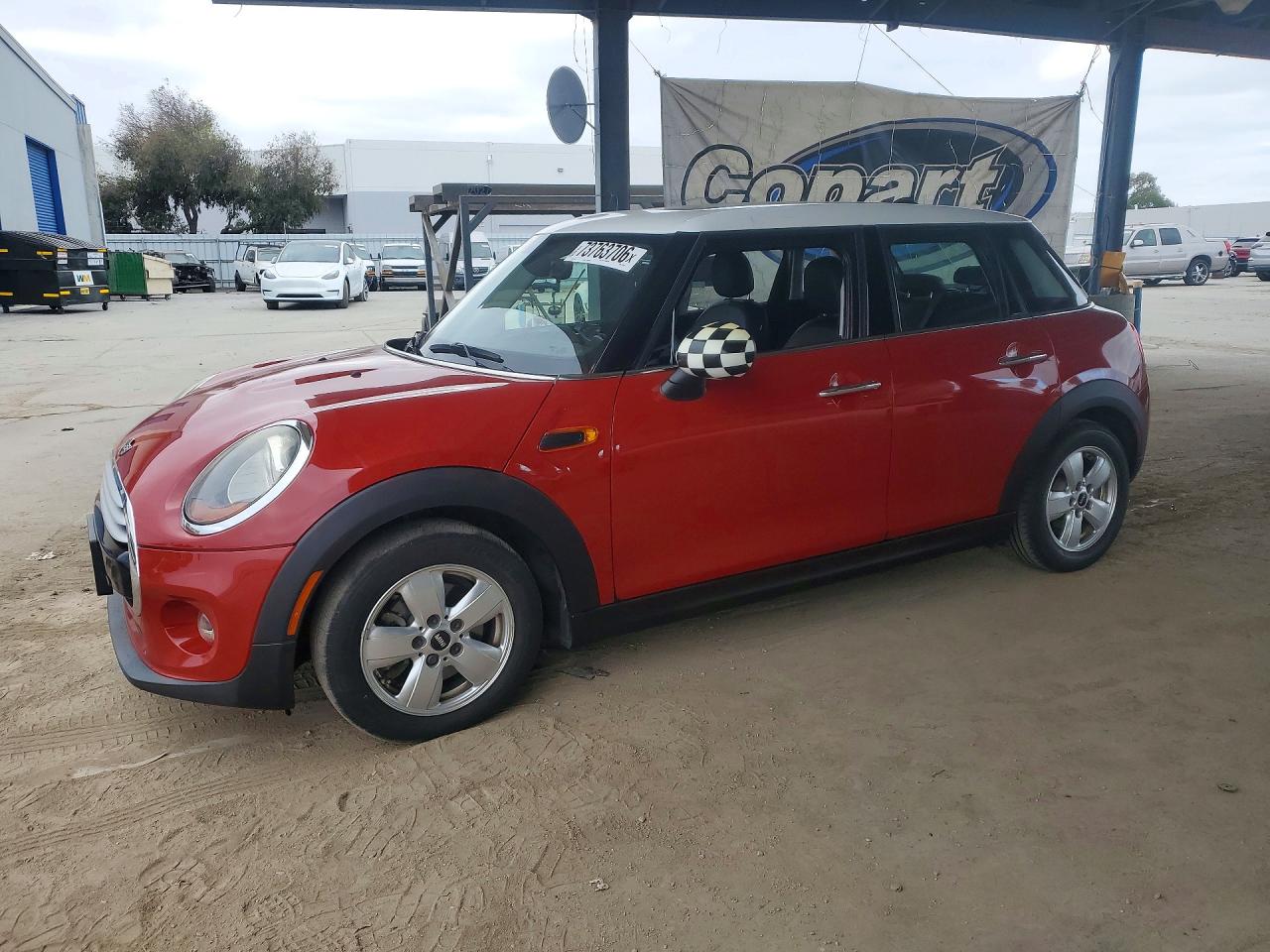 2015 MINI COOPER | WMWXS5C59FT827934 | UPCARS
